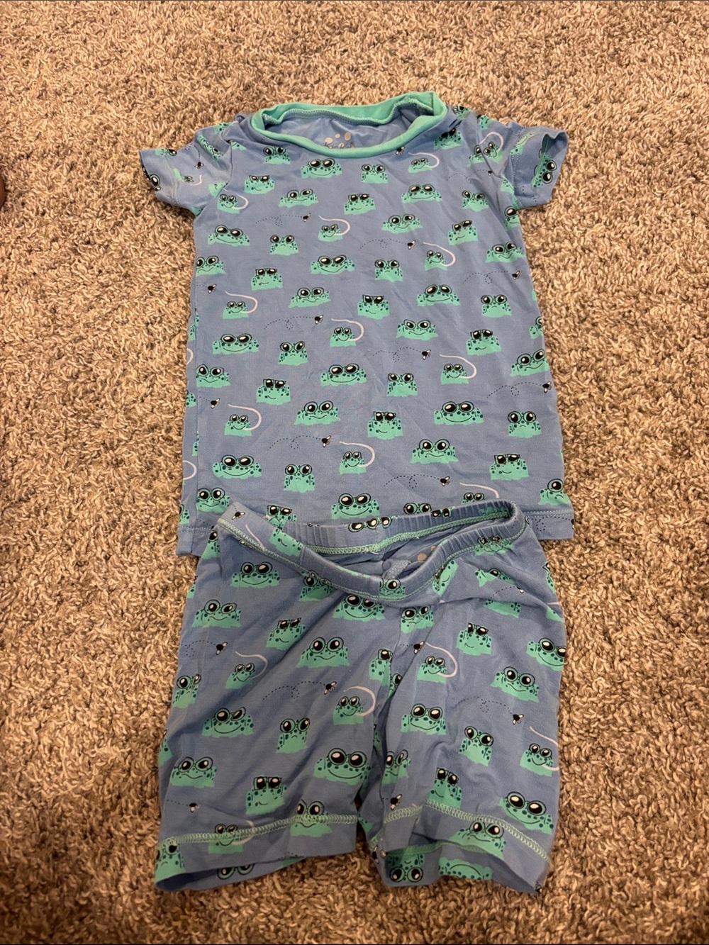 Kicker frog pajamas